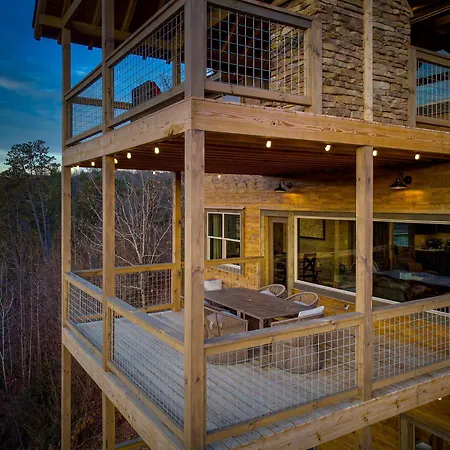 Delta Dawn Retreat Villa